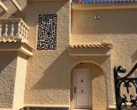 Brukt bolig - Villa - Orihuela Costa - Cabo roig - La Zenia