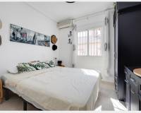 Sale - Bungalow - Torrevieja - Nueva Torrevieja - Aguas Nuevas