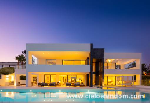 Villa - Nybygg - Marbella - Nueva Andalucía